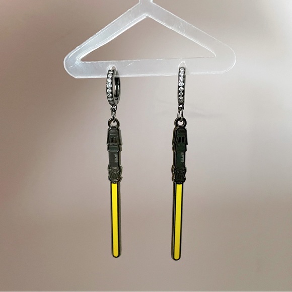 Yellow Lightsaber Earring - Picture 1 of 2